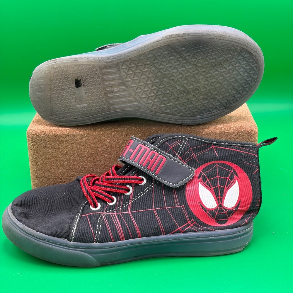 Marvel Spider-Man Sneakers Kids 1 Black/Red Light Up High Top Super Hero Shoes